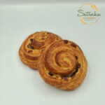 Rol De Crema Pastelera Y Arándano